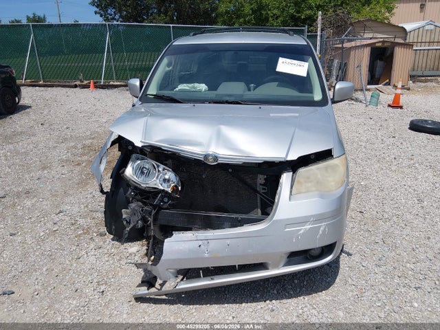 45299205 :رقم المزاد ، 2A4RR5D13AR213801 vin ، 2010 Chrysler Town & Country Touring مزاد بيع