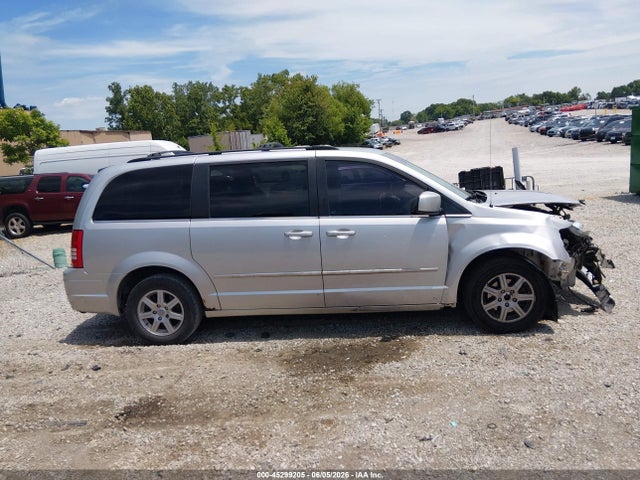 45299205 :رقم المزاد ، 2A4RR5D13AR213801 vin ، 2010 Chrysler Town & Country Touring مزاد بيع