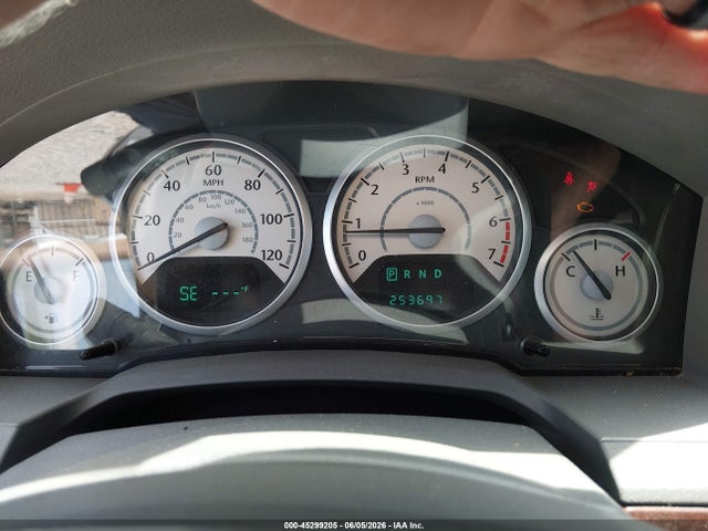45299205 :رقم المزاد ، 2A4RR5D13AR213801 vin ، 2010 Chrysler Town & Country Touring مزاد بيع