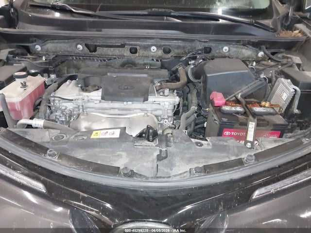 Toyota Rav4 Xle 2018 JTMRFREV7JJ178899 Image 10