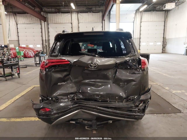 Toyota Rav4 Xle 2018 JTMRFREV7JJ178899 Image 16