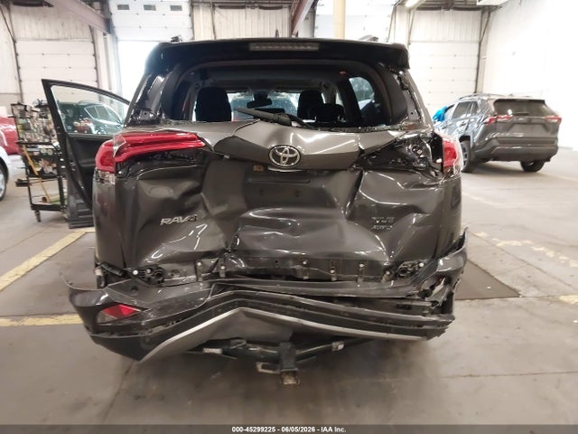 Toyota Rav4 Xle 2018 JTMRFREV7JJ178899 Image 6