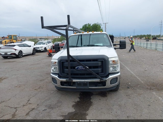 1FD8W3G6XGED01509 Ford F-350 Chassis Xl