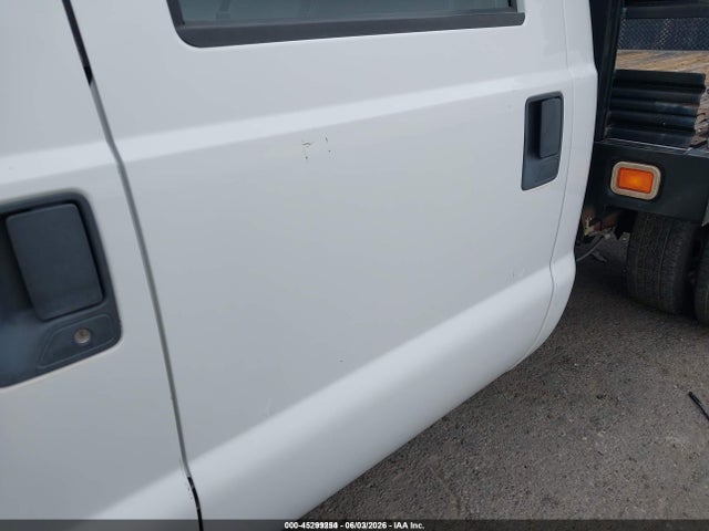 1FD8W3G6XGED01509 Ford F-350 Chassis Xl