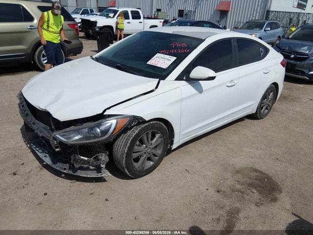 5NPD84LF6JH246945 Hyundai ELANTRA SEL