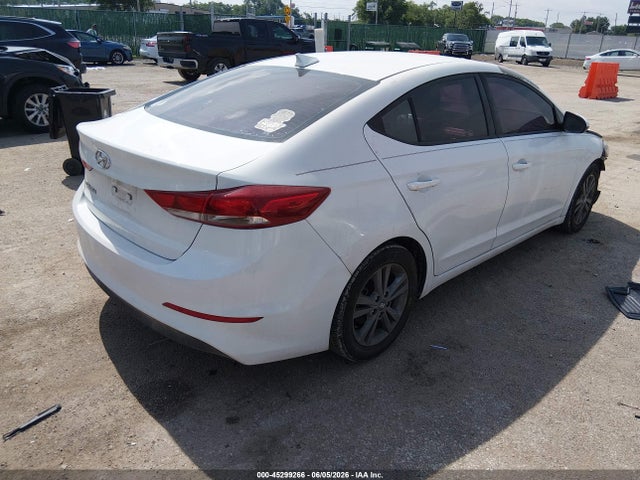 5NPD84LF6JH246945 Hyundai ELANTRA SEL