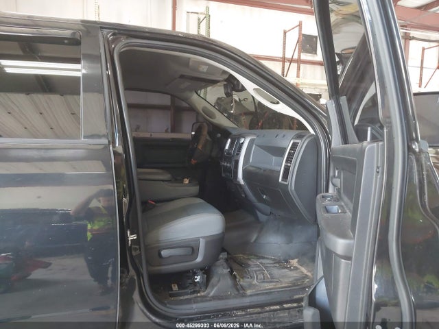 Aukcja sprzedaży 2016 Ram 2500 Tradesman, vin: 3C6UR5HL5GG126581, numer aukcji: 45299303