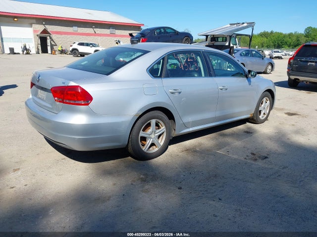 Продажа на аукционе авто 2012 Volkswagen Passat 2.5l Se, vin: 1VWBP7A39CC009446, номер лота: 45299323