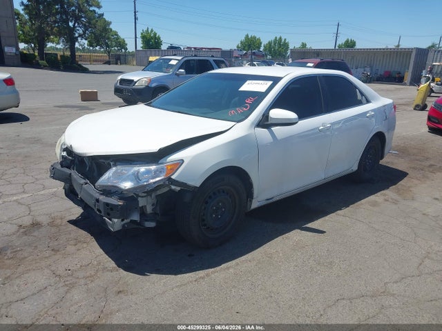 Toyota CAMRY LE 2014 4T1BF1FK6EU374761 Image 2