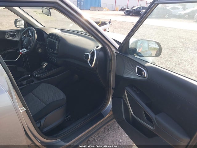 45299351 :رقم المزاد ، KNDJ23AU0N7837251 vin ، 2022 Kia Soul Lx مزاد بيع