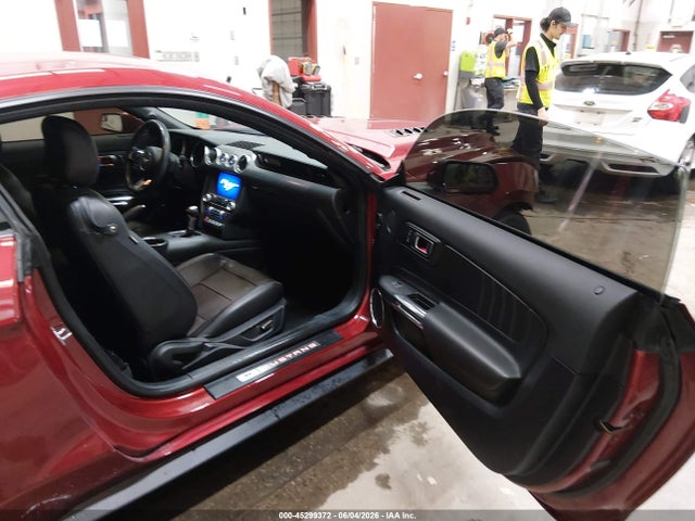 45299372 :رقم المزاد ، 1FA6P8CF6K5138190 vin ، 2019 Ford Mustang Gt Premium مزاد بيع