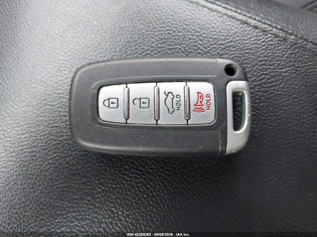 2015 Hyundai Sonata Hybrid Limited მანქანა იყიდება აუქციონზე, vin: KMHEC4A47FA136078, აუქციონის ნომერი: 45299385