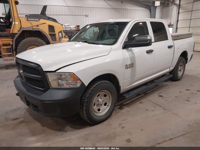 1C6RR7KG2HS598051 RAM 1500 Tradesman 4x4 5&#039;7 Box