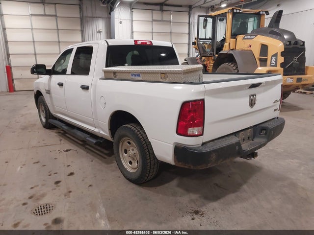 1C6RR7KG2HS598051 RAM 1500 Tradesman 4x4 5&#039;7 Box