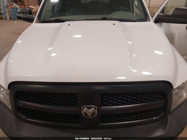 1C6RR7KG2HS598051 RAM 1500 Tradesman 4x4 5&#039;7 Box