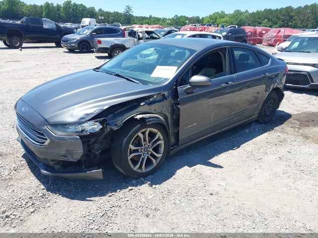 45299404 :رقم المزاد ، 3FA6P0LU8HR296259 vin ، 2017 Ford Fusion Hybrid Se مزاد بيع