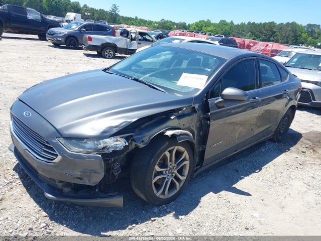 45299404 :رقم المزاد ، 3FA6P0LU8HR296259 vin ، 2017 Ford Fusion Hybrid Se مزاد بيع
