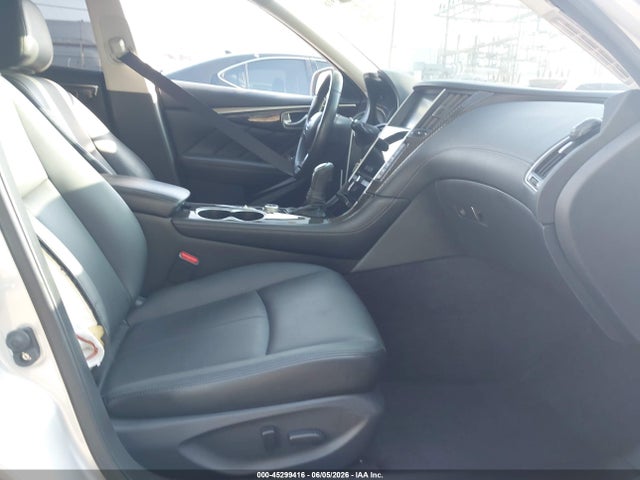 JN1EV7AP9JM365270 Infiniti Q50 3.0t Luxe