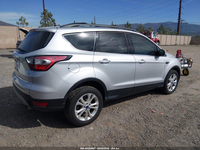 Продажа на аукционе авто 2018 Ford Escape Se, vin: 1FMCU9GD5JUA34908, номер лота: 45299467