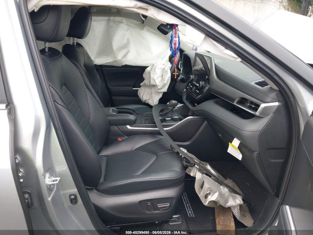 Toyota Highlander Xle 2024 5TDKDRAH5RS053129 Image 5