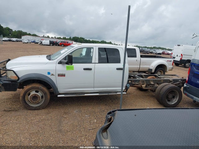 45299508 :رقم المزاد ، 3D6WU6CLXBG595911 vin ، 2011 Ram Ram 4500 Hd Chassis St/slt/laramie مزاد بيع