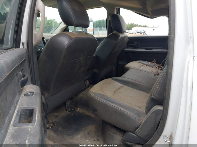 45299508 :رقم المزاد ، 3D6WU6CLXBG595911 vin ، 2011 Ram Ram 4500 Hd Chassis St/slt/laramie مزاد بيع