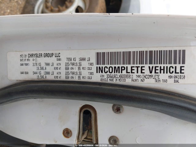 45299508 :رقم المزاد ، 3D6WU6CLXBG595911 vin ، 2011 Ram Ram 4500 Hd Chassis St/slt/laramie مزاد بيع