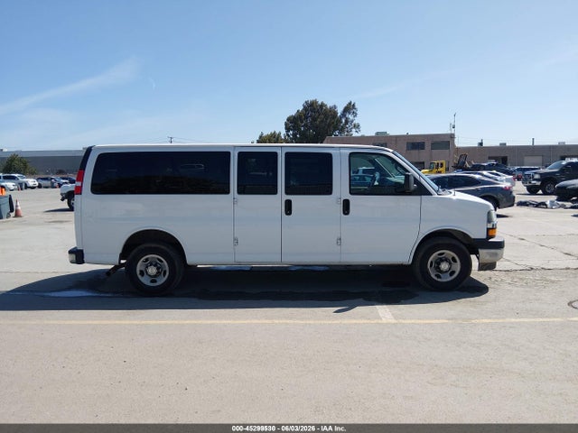 Chevrolet Express 3500 Lt 2018 1GAZGPFG4J1337629 Image 13