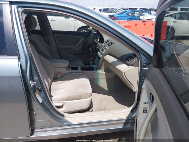 2010 Toyota Camry Le მანქანა იყიდება აუქციონზე, vin: 4T4BF3EK7AR030451, აუქციონის ნომერი: 45299572