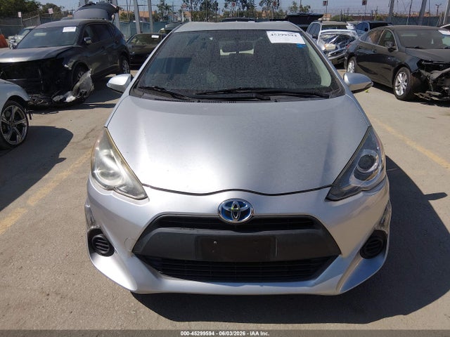 Toyota Prius C One 2015 JTDKDTB36F1108017 Image 12