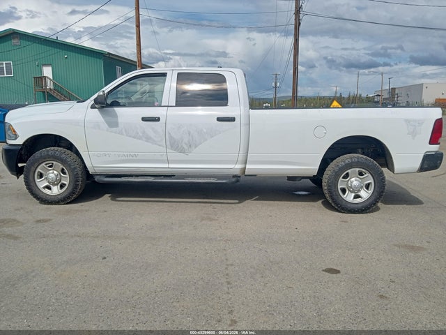 3C6TR5HT2JG149948 RAM 2500 Tradesman 4x4 8&#039; Box