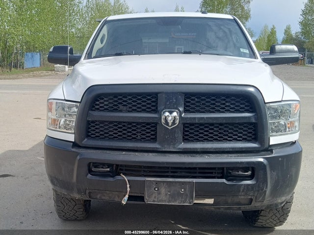 3C6TR5HT2JG149948 RAM 2500 Tradesman 4x4 8&#039; Box