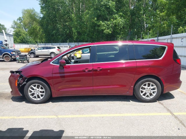 2018 Chrysler Pacifica Touring მანქანა იყიდება აუქციონზე, vin: 2C4RC1DG0JR148667, აუქციონის ნომერი: 45299617