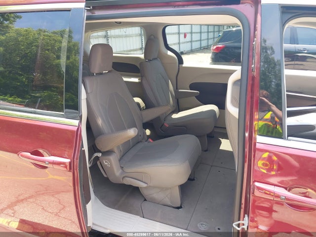 2018 Chrysler Pacifica Touring მანქანა იყიდება აუქციონზე, vin: 2C4RC1DG0JR148667, აუქციონის ნომერი: 45299617