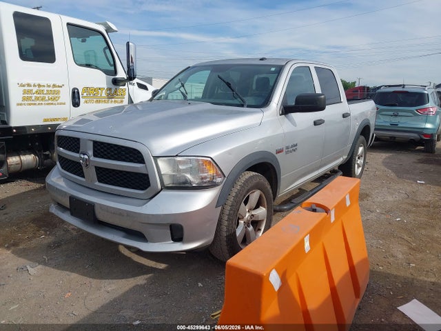 2016 Ram 1500 Express მანქანა იყიდება აუქციონზე, vin: 3C6RR7KT1GG121565, აუქციონის ნომერი: 45299643