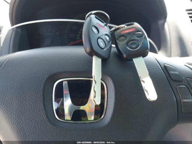 45299666 :رقم المزاد ، 1HGCM56475A029166 vin ، 2005 Honda Accord 2.4 Lx مزاد بيع