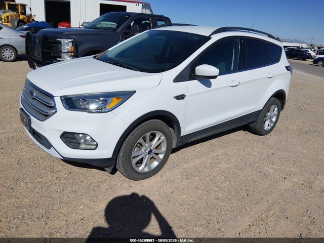 Ford ESCAPE SE 2018 1FMCU9GD8JUD08750 Image 2