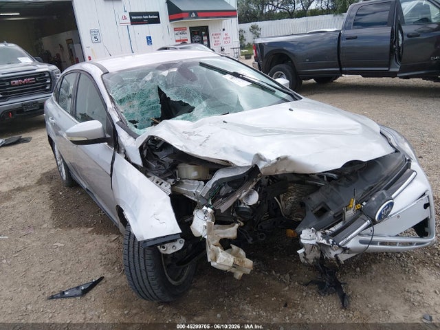 Продажа на аукционе авто 2012 Ford Focus Titanium, vin: 1FAHP3J27CL279844, номер лота: 45299705