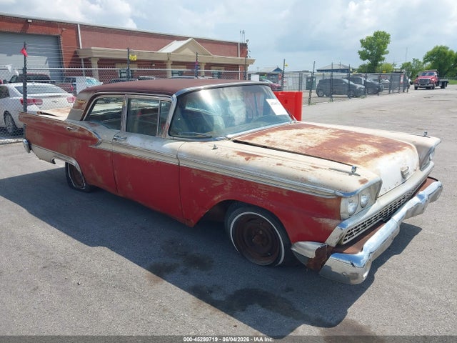 1959 Ford Galaxie 500 Fairlane მანქანა იყიდება აუქციონზე, vin: C9DS159381, აუქციონის ნომერი: 45299719