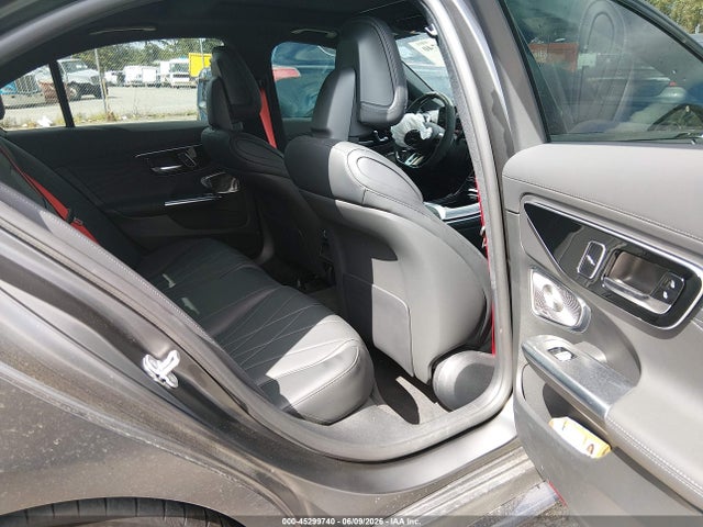 Mercedes-Benz Amg C 63 S E Performance 2026 W1KAF8AB4TR306464 Image 8