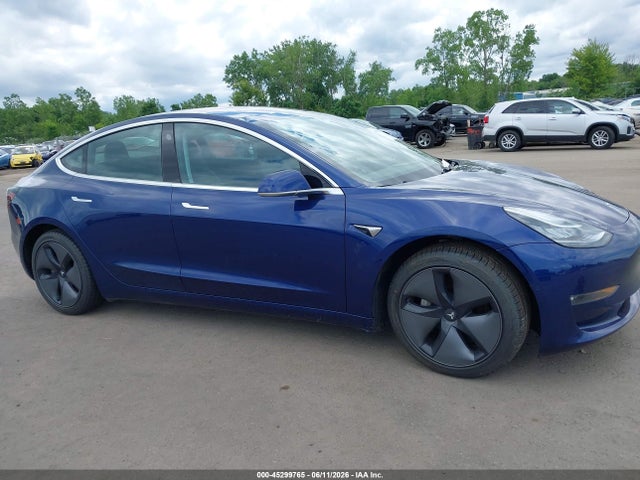 Продаж на аукціоні авто 2019 Tesla Model 3 Long Range/mid Range/standard Range/standard Range Plus, vin: 5YJ3E1EA3KF299526, номер лоту: 45299765