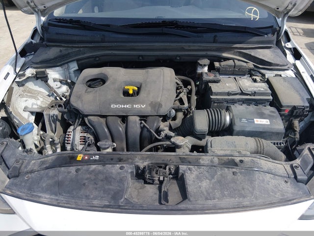 45299778 :رقم المزاد ، 5NPD84LF5HH181533 vin ، 2017 Hyundai Elantra Value Edition مزاد بيع
