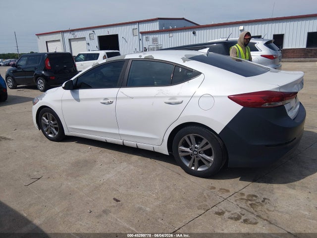 45299778 :رقم المزاد ، 5NPD84LF5HH181533 vin ، 2017 Hyundai Elantra Value Edition مزاد بيع