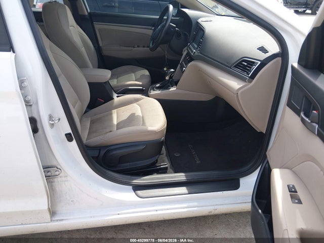 45299778 :رقم المزاد ، 5NPD84LF5HH181533 vin ، 2017 Hyundai Elantra Value Edition مزاد بيع