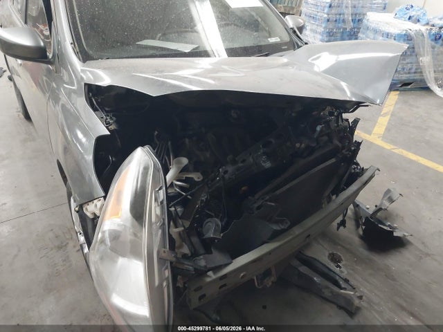 3N1CN7AP7JL886022 Nissan Versa 1.6 Sv