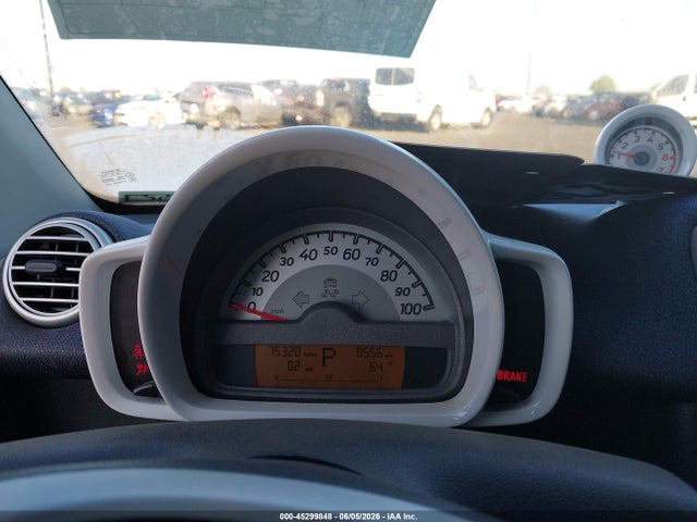 2013 Smart Fortwo Pure მანქანა იყიდება აუქციონზე, vin: WMEEJ3BA1DK648954, აუქციონის ნომერი: 45299848