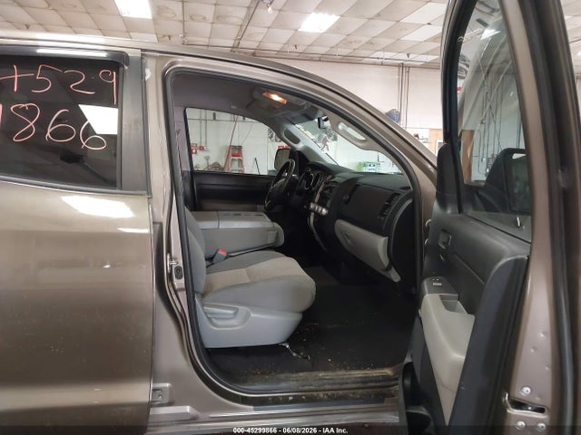 45299866 :رقم المزاد ، 5TFUM5F16CX029677 vin ، 2012 Toyota Tundra Grade 4.6l V8 مزاد بيع