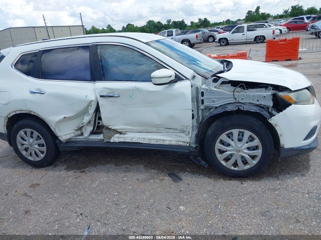 Продажа на аукционе авто 2015 Nissan Rogue S, vin: 5N1AT2MT6FC855896, номер лота: 45299900