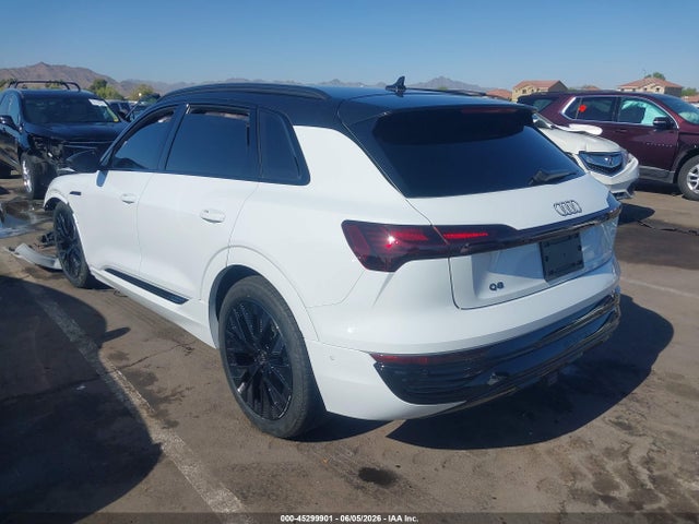 WA15AAGE0RB020190 Audi Q8 E-tron Premium Plus Quattro