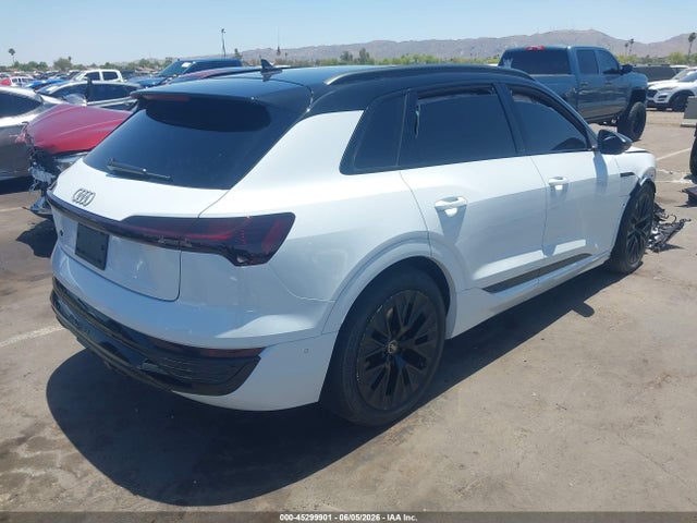 WA15AAGE0RB020190 Audi Q8 E-tron Premium Plus Quattro
